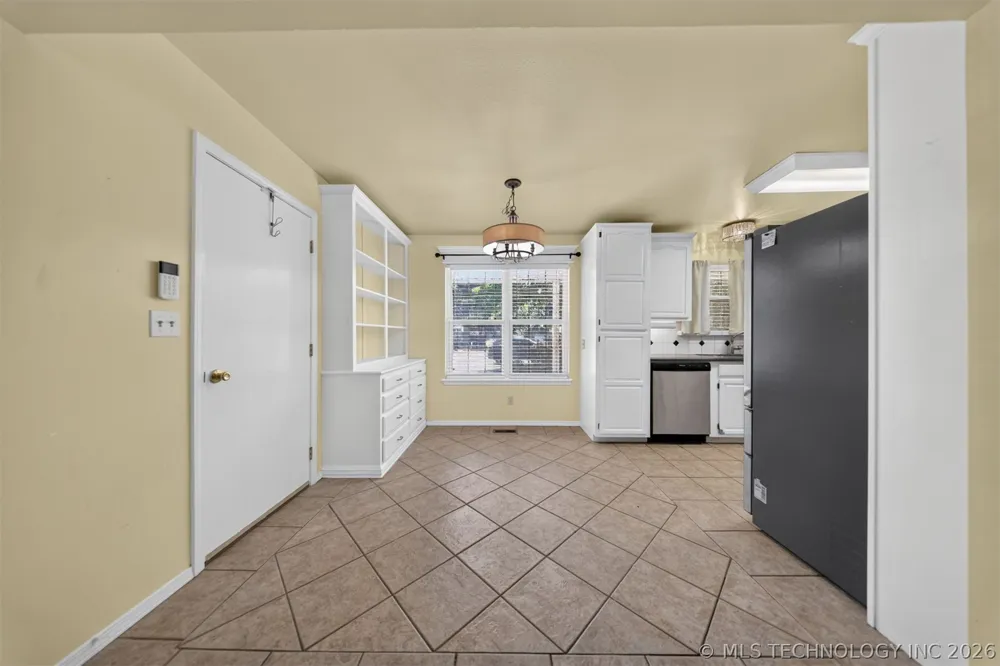 1102 W 20th Street Claremore, OK 74017