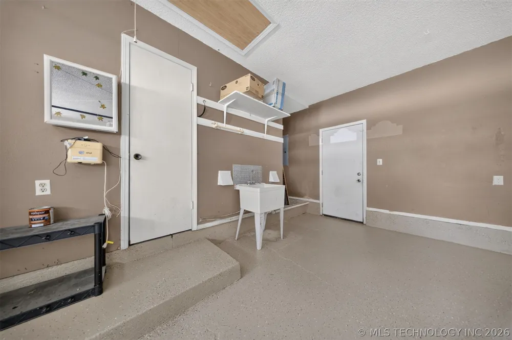 1102 W 20th Street Claremore, OK 74017