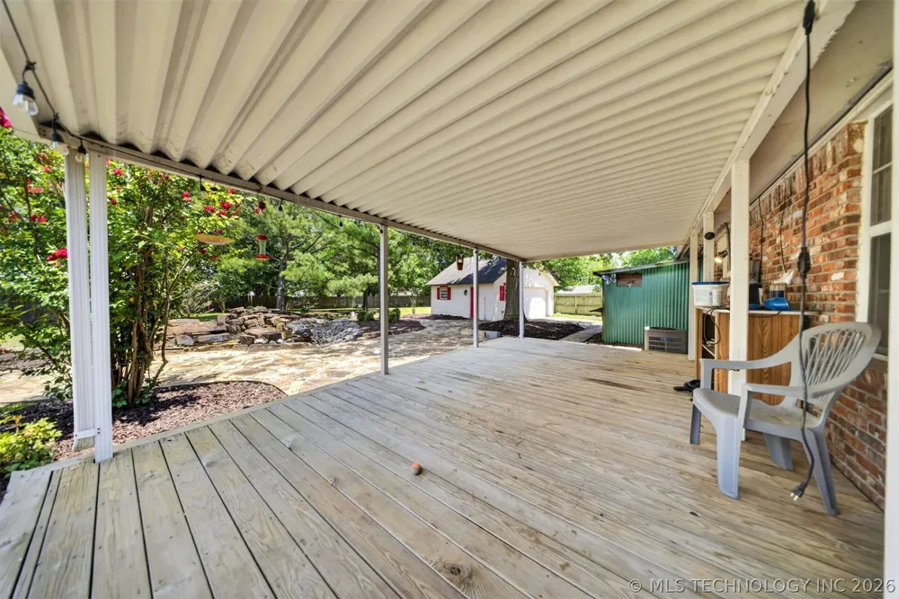 1102 W 20th Street Claremore, OK 74017