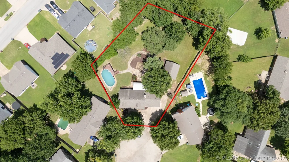 1102 W 20th Street Claremore, OK 74017