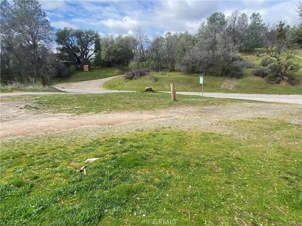 56446 Road 200 North Fork, CA 93643