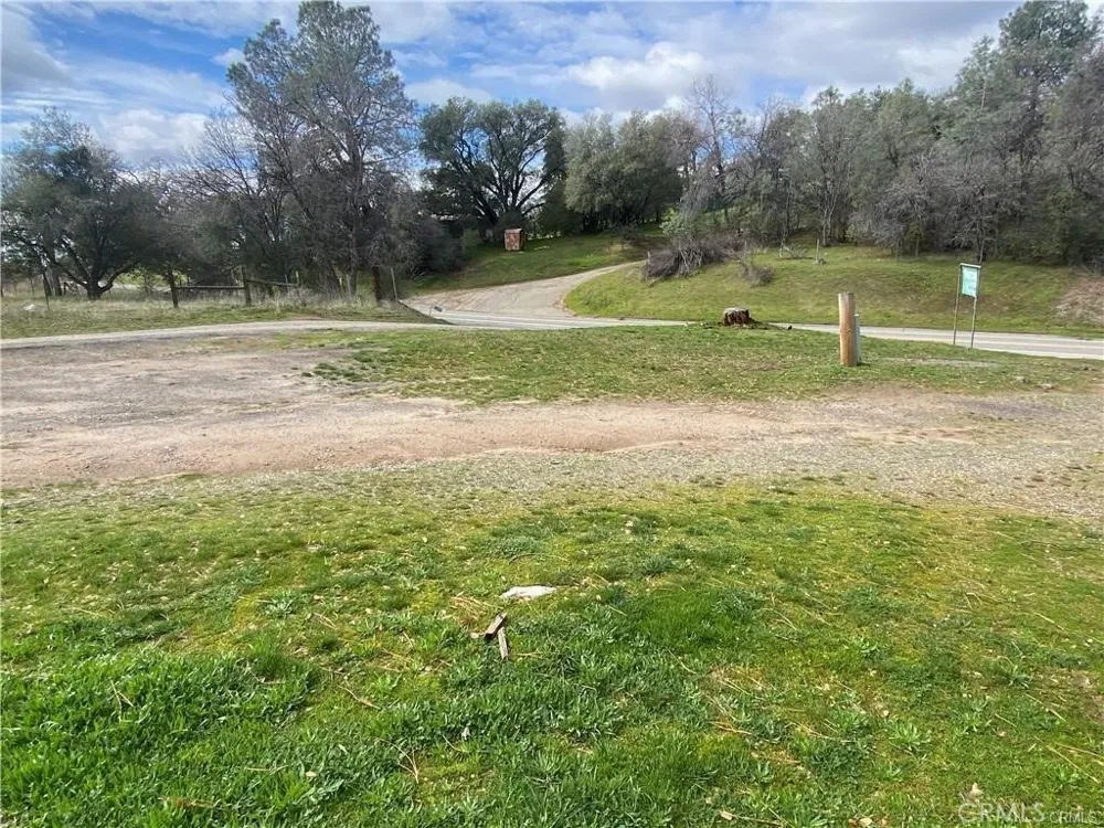56446 Road 200 North Fork, CA 93643