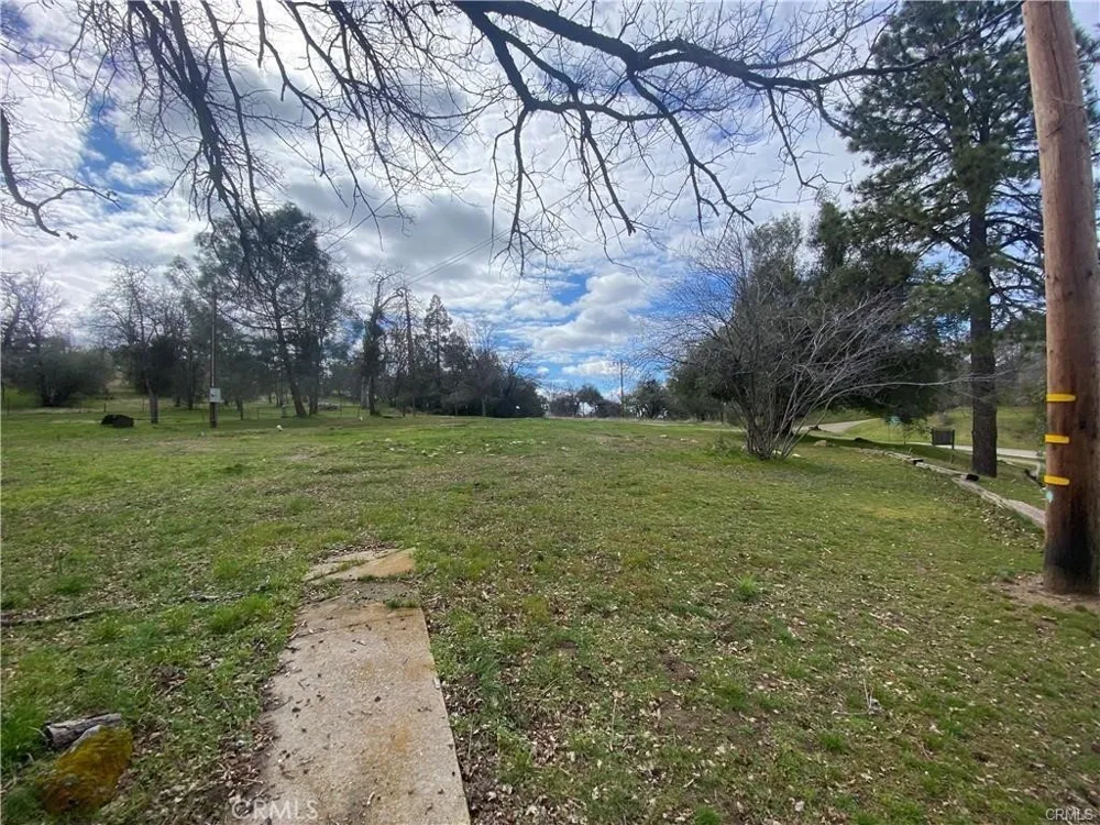 56446 Road 200 North Fork, CA 93643