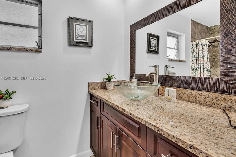 411 Wilma Cir Riviera Beach, FL 33404