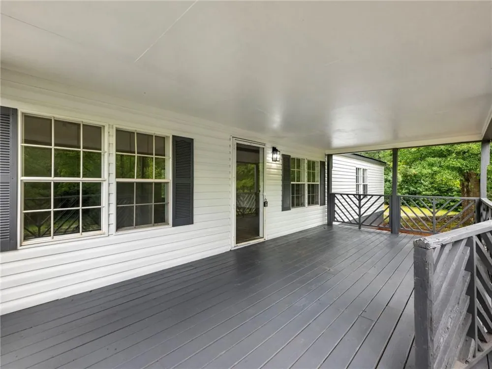 1114 Neal Road Commerce, GA 30530
