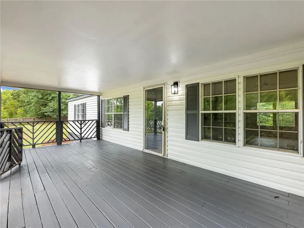 1114 Neal Road Commerce, GA 30530