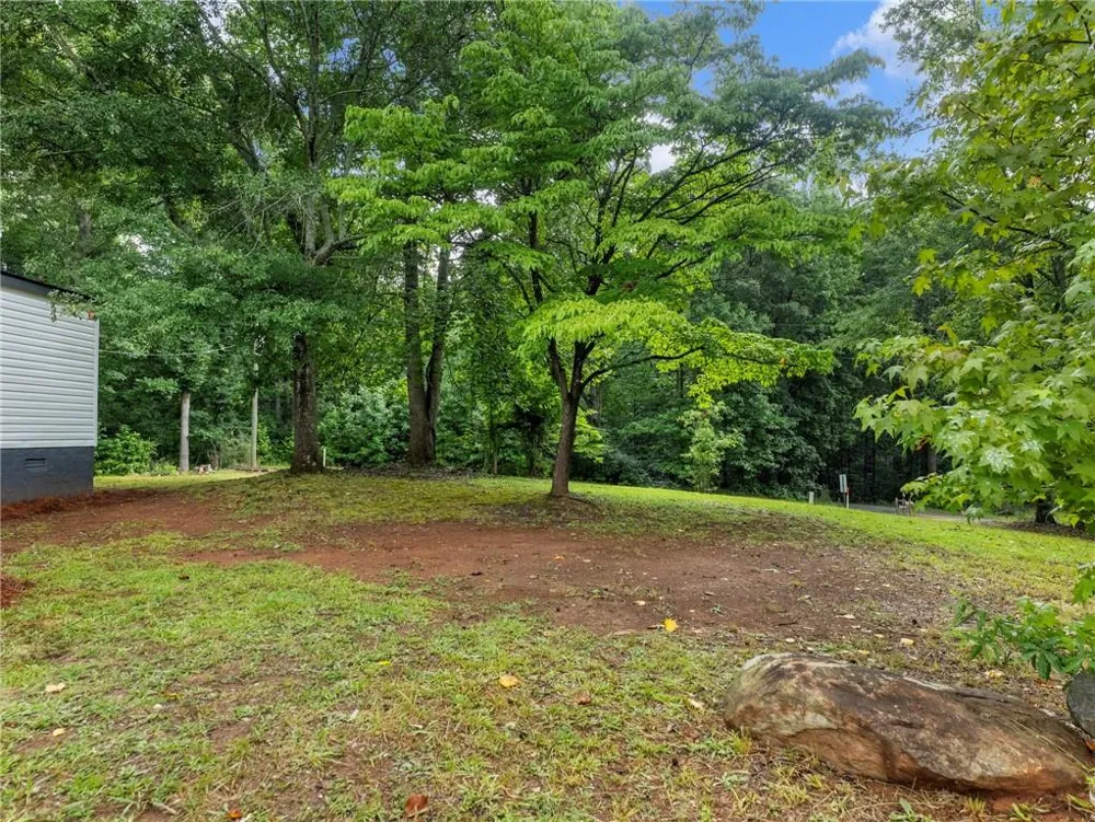 1114 Neal Road Commerce, GA 30530