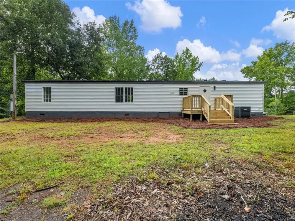 1114 Neal Road Commerce, GA 30530