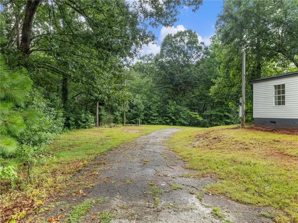 1114 Neal Road Commerce, GA 30530