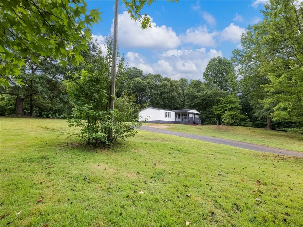 1114 Neal Road Commerce, GA 30530