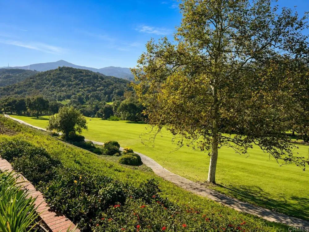 29118 Laurel Valley Dr Vista, CA 92084