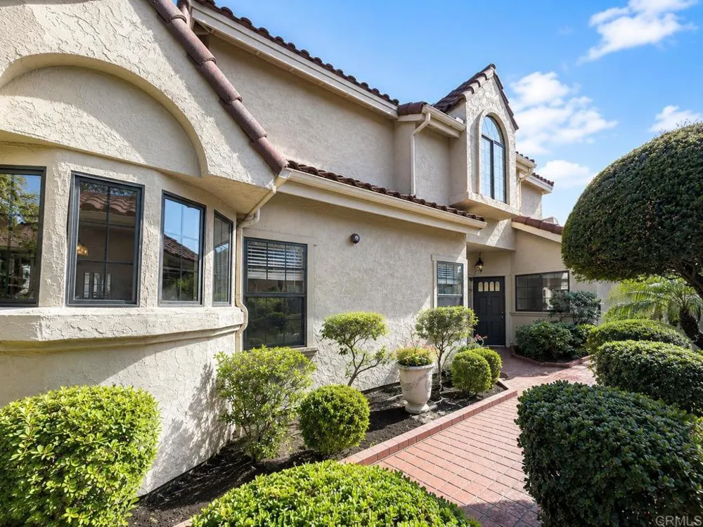 29118 Laurel Valley Dr Vista, CA 92084
