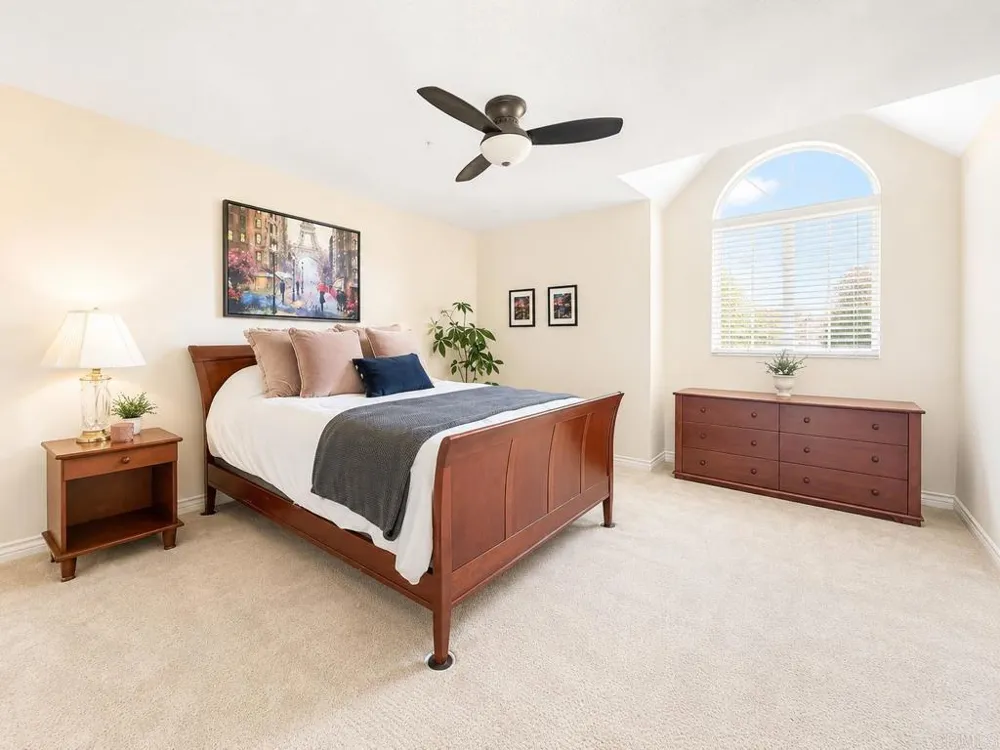 29118 Laurel Valley Dr Vista, CA 92084