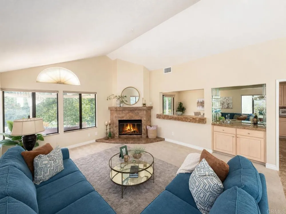 29118 Laurel Valley Dr Vista, CA 92084
