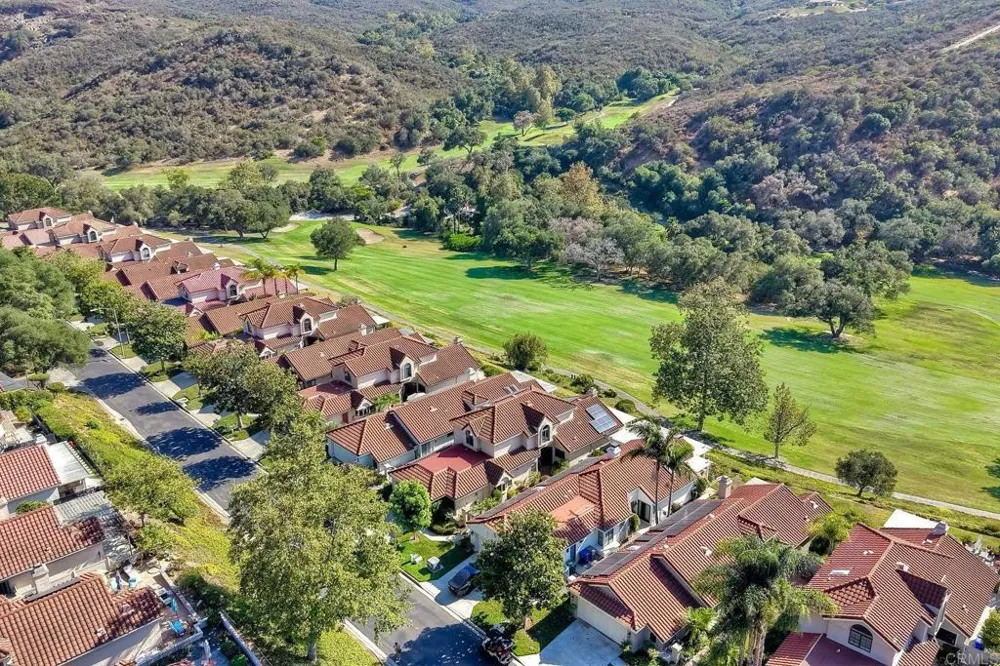 29118 Laurel Valley Dr Vista, CA 92084