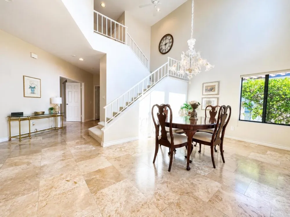 29118 Laurel Valley Dr Vista, CA 92084