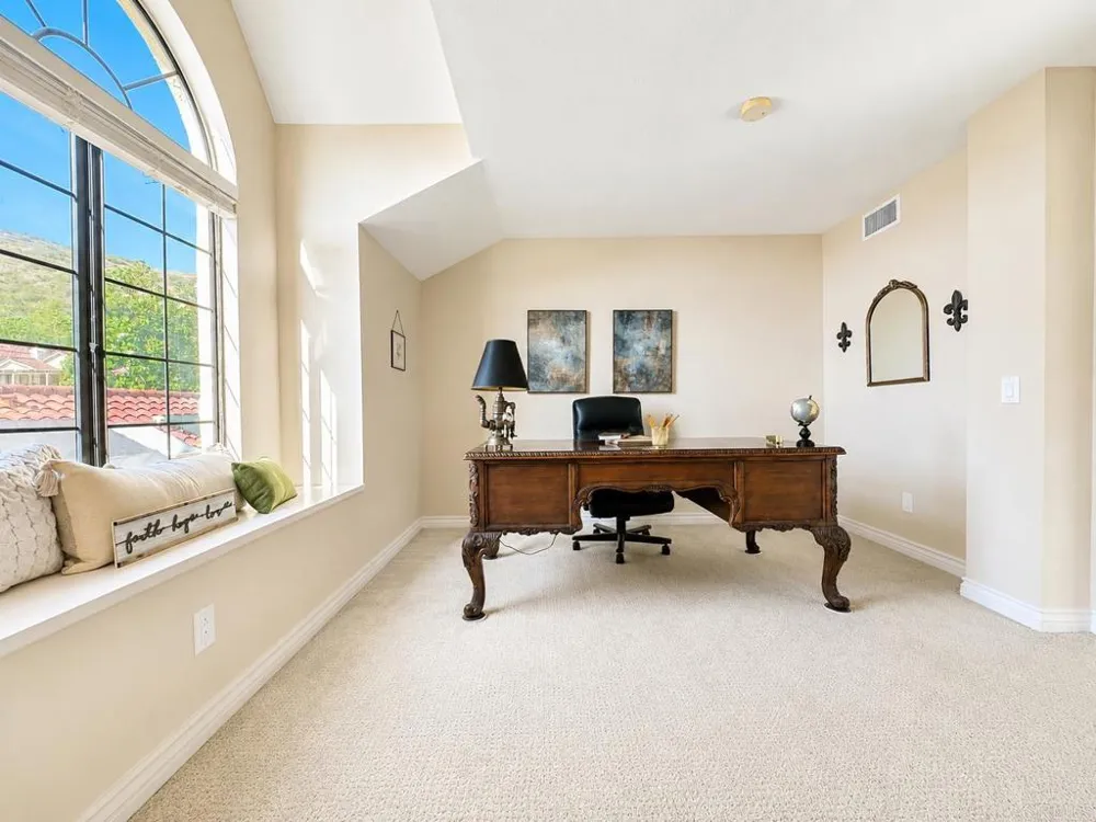 29118 Laurel Valley Dr Vista, CA 92084