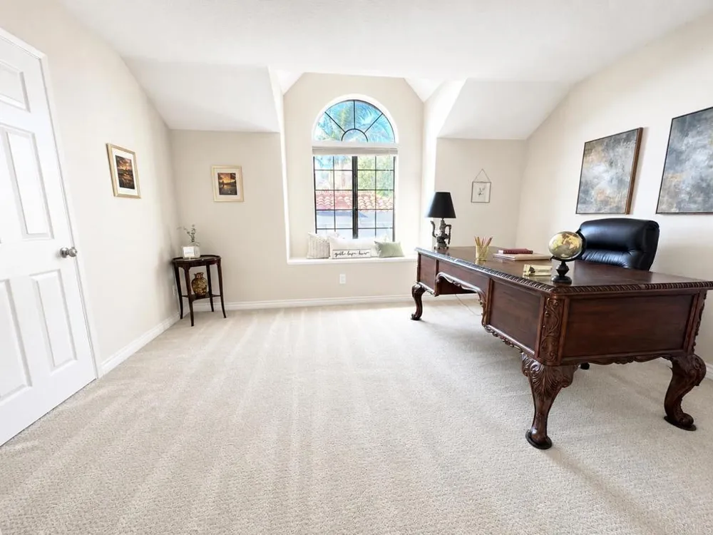 29118 Laurel Valley Dr Vista, CA 92084