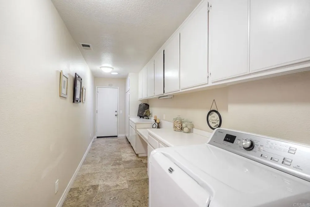 29118 Laurel Valley Dr Vista, CA 92084