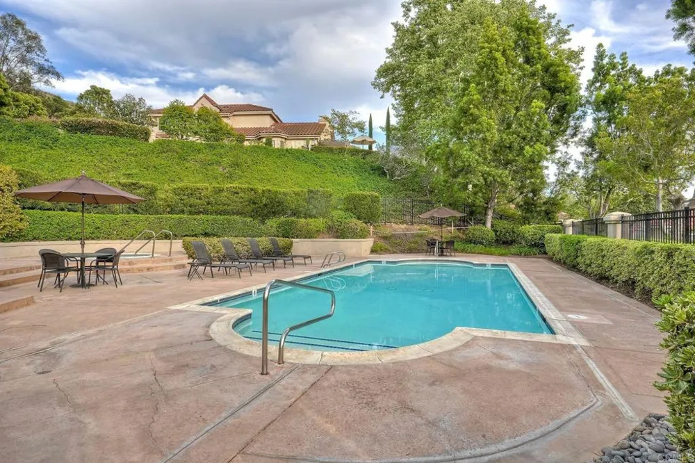 29118 Laurel Valley Dr Vista, CA 92084