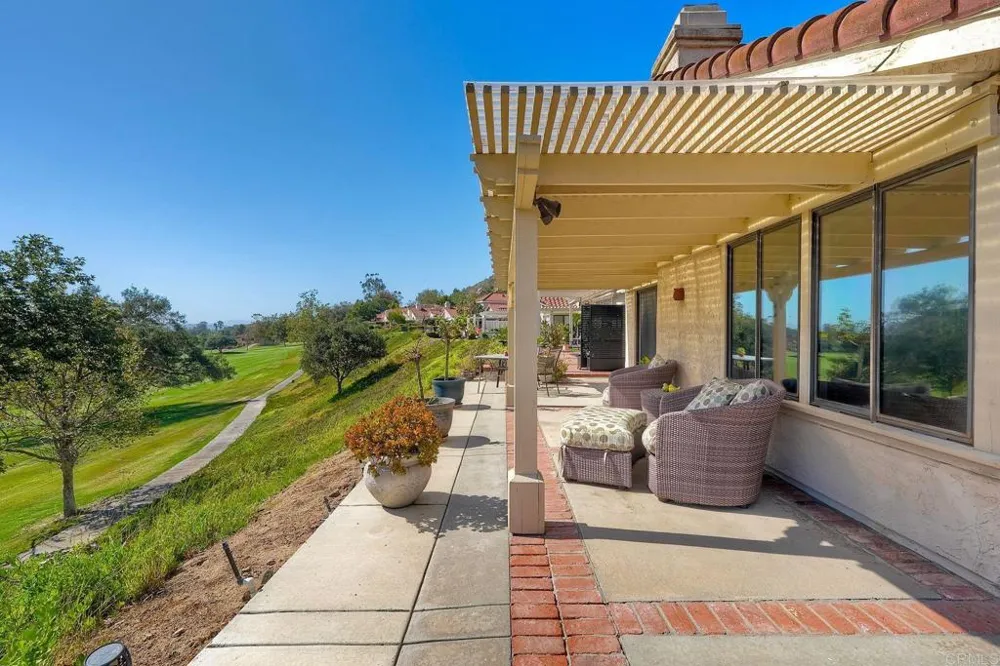 29118 Laurel Valley Dr Vista, CA 92084