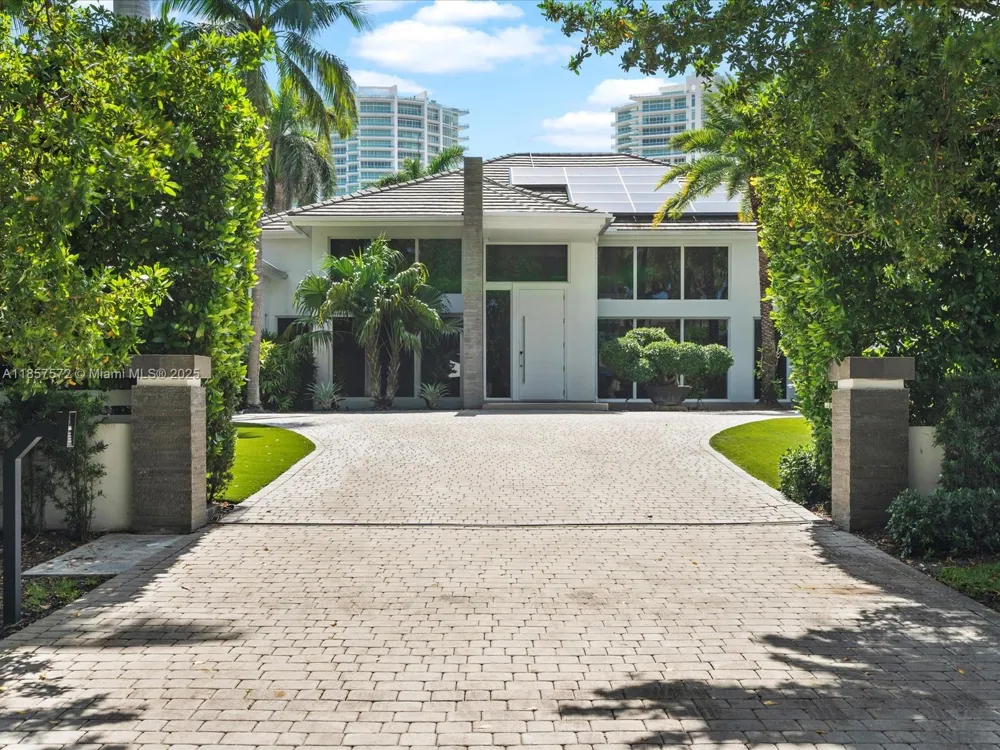 224 S ISLAND Golden Beach, FL 33160