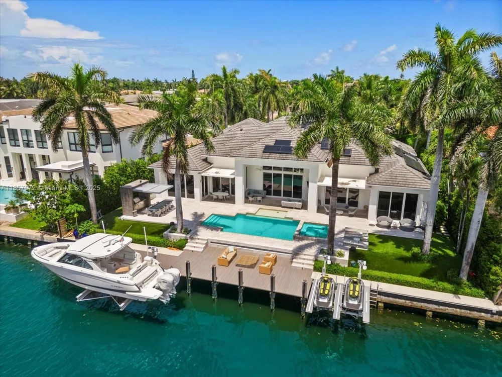 224 S ISLAND Golden Beach, FL 33160