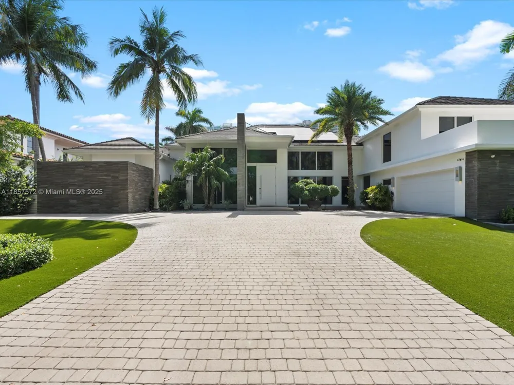 224 S ISLAND Golden Beach, FL 33160