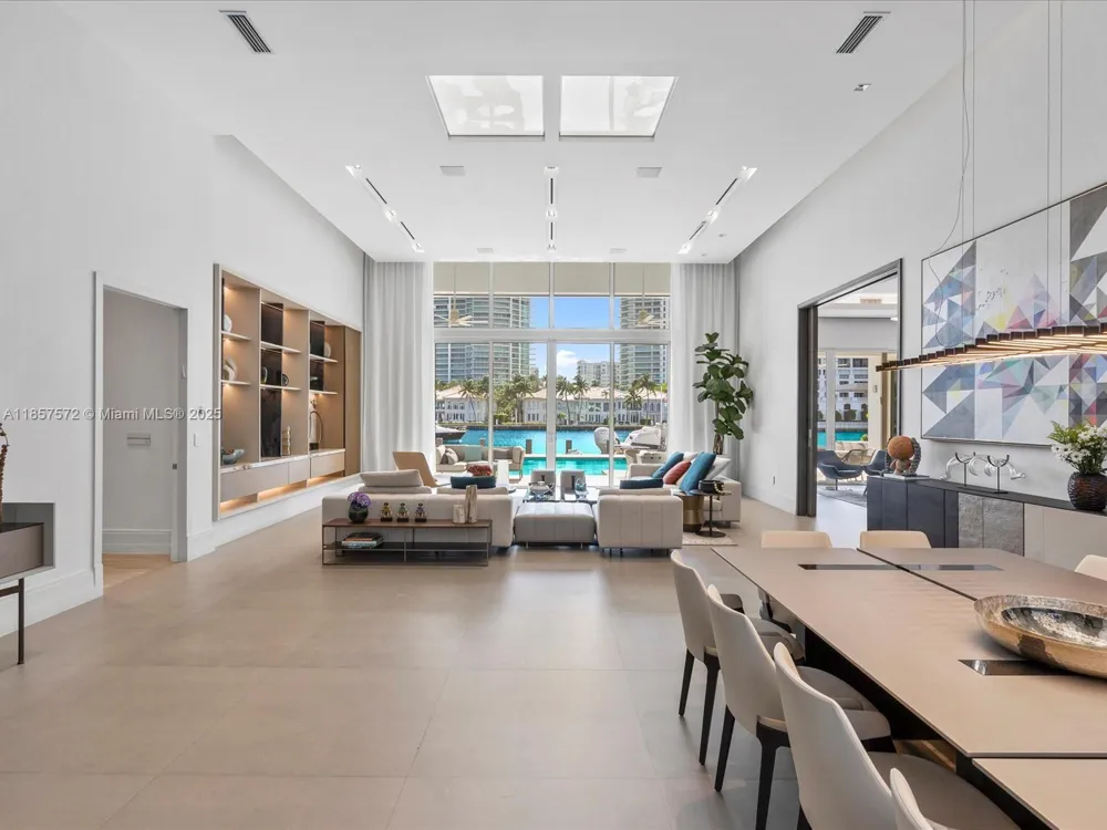 224 S ISLAND Golden Beach, FL 33160