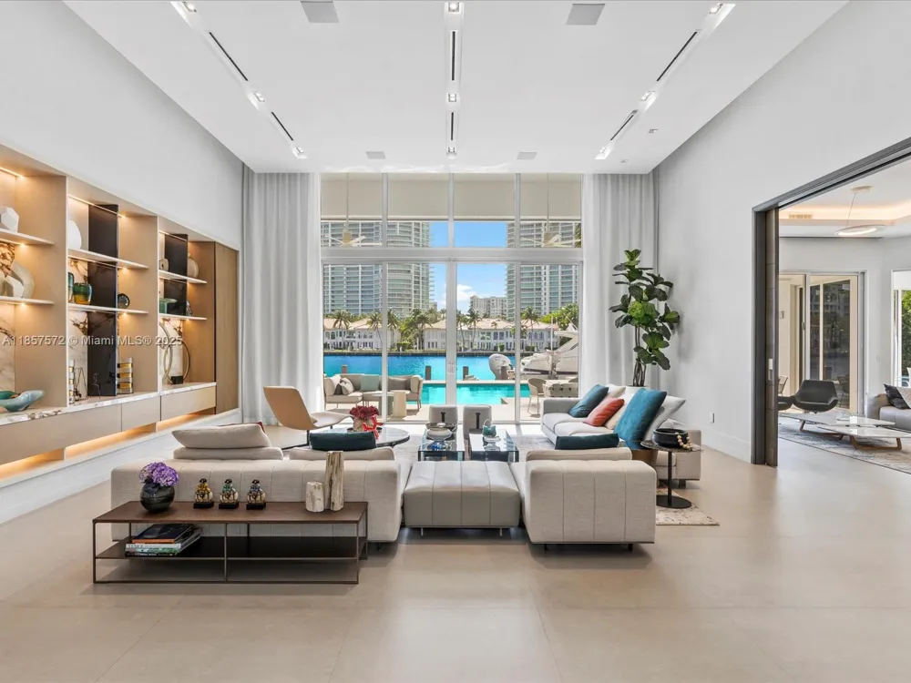 224 S ISLAND Golden Beach, FL 33160