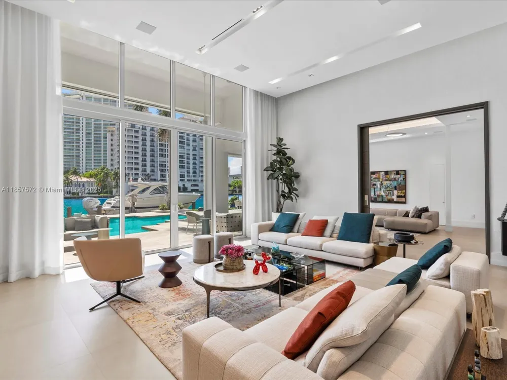224 S ISLAND Golden Beach, FL 33160
