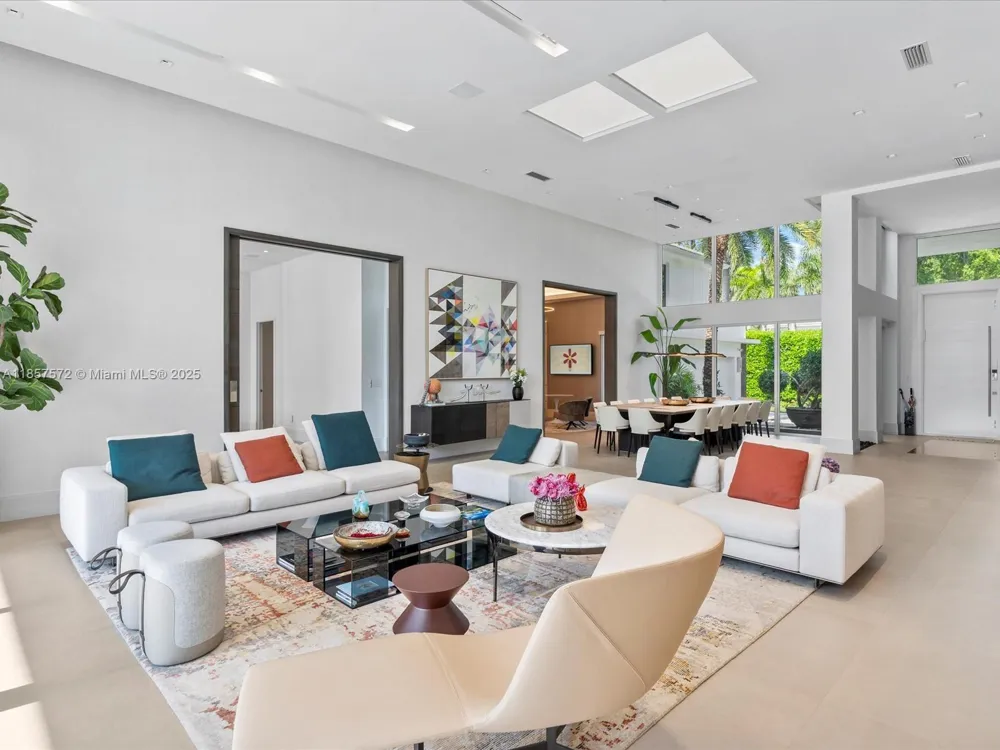 224 S ISLAND Golden Beach, FL 33160