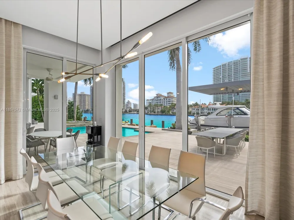 224 S ISLAND Golden Beach, FL 33160