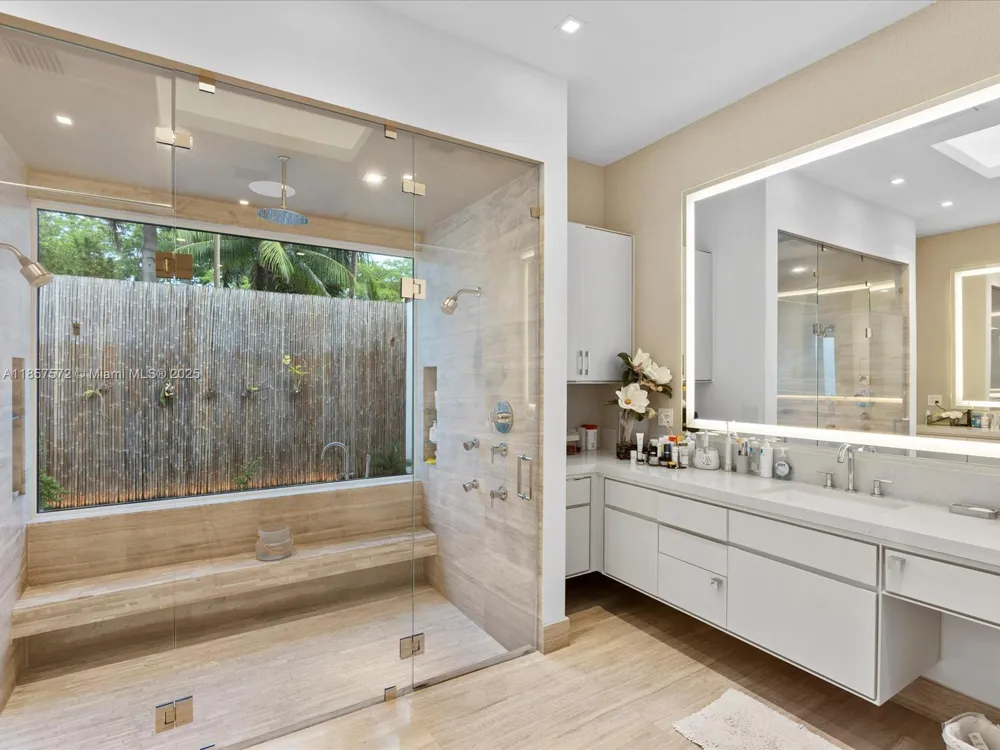 224 S ISLAND Golden Beach, FL 33160