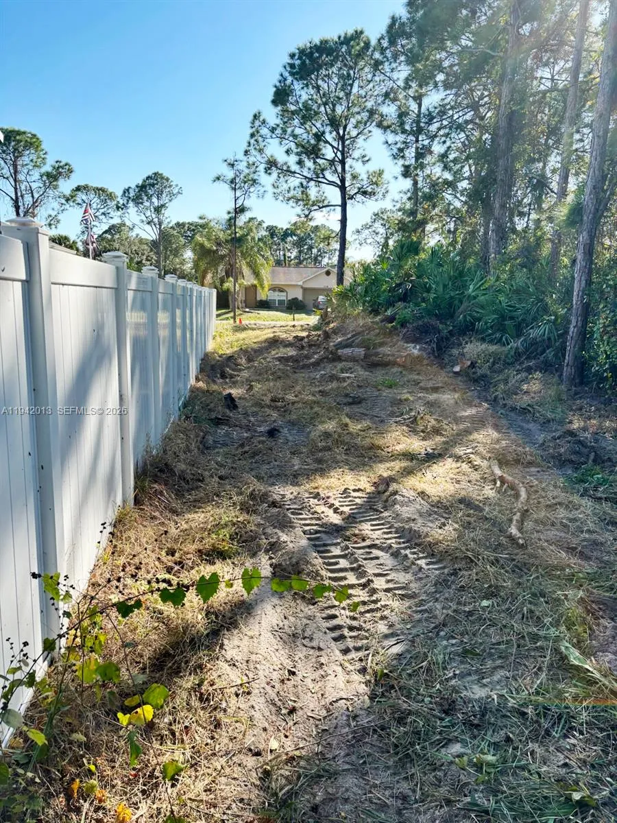 249 San Luis St SW Palm Bay, FL 32908