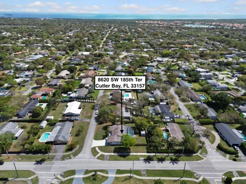 8620 SW 185th Ter