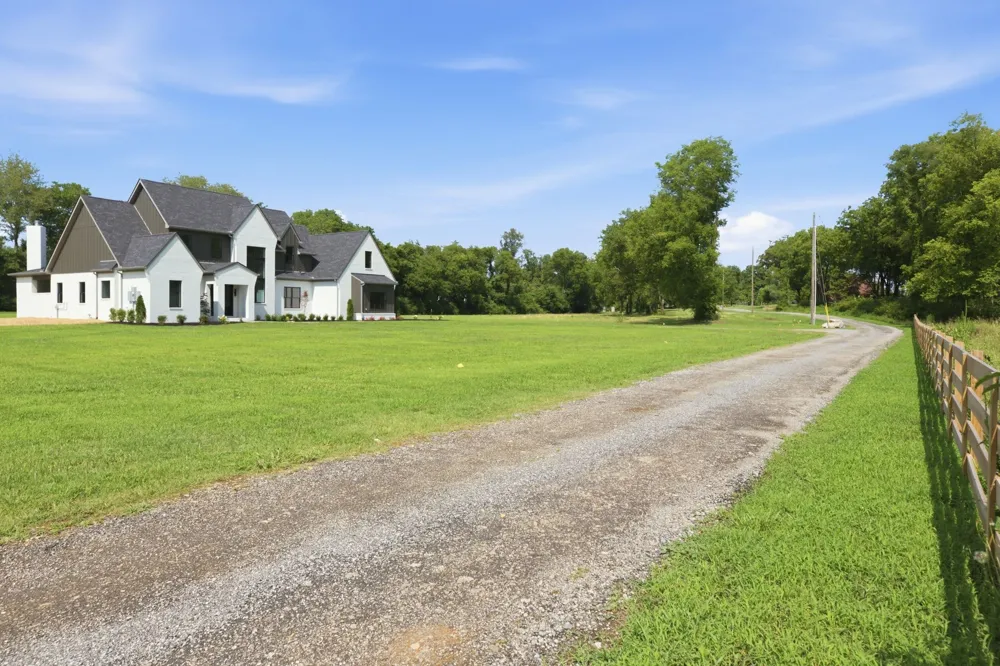 322 Canna Dr Lascassas, TN 37085