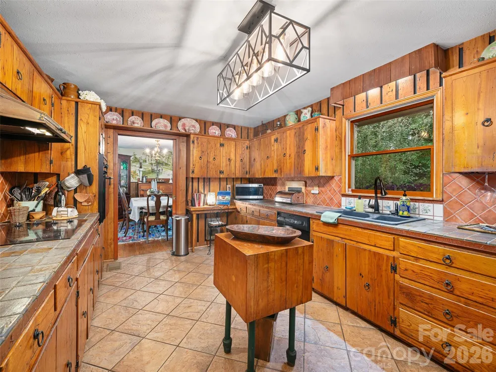 1617 California Creek Road Mars Hill, NC 28754