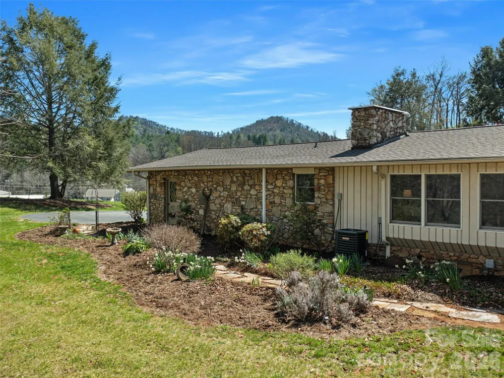 1617 California Creek Road Mars Hill, NC 28754