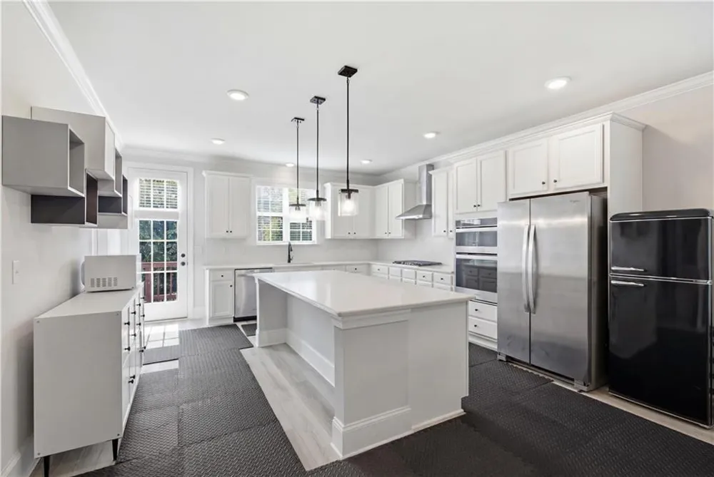 3005 Poppy Lane Roswell, GA 30076