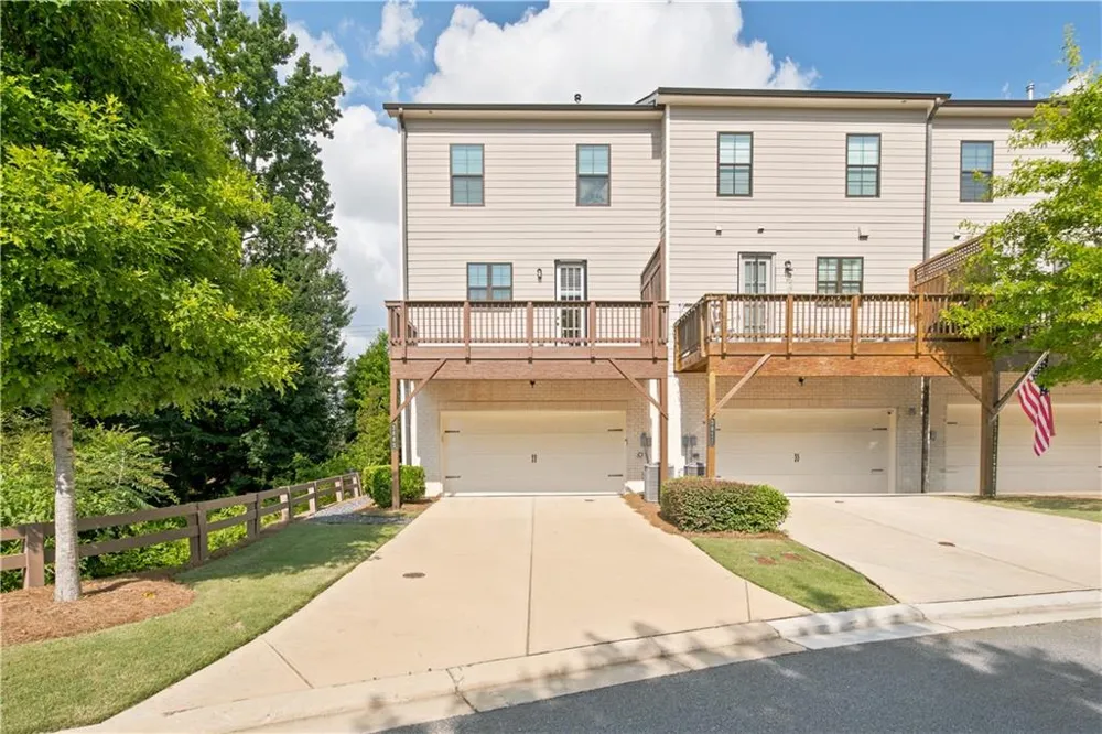 3005 Poppy Lane Roswell, GA 30076