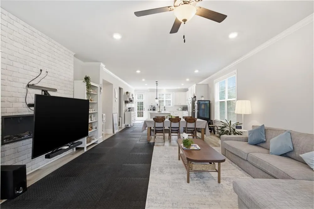 3005 Poppy Lane Roswell, GA 30076