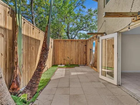499 SE 13th Street #8e