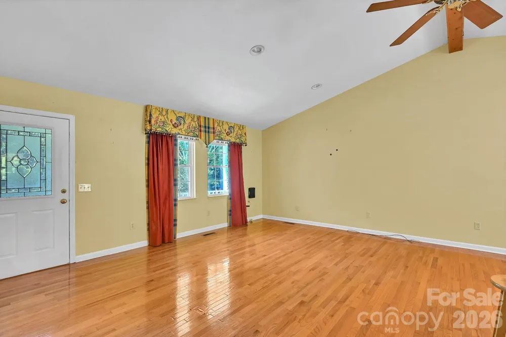 553 Morgan Branch Road Marshall, NC 28753