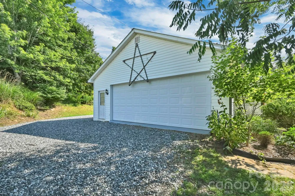 553 Morgan Branch Road Marshall, NC 28753