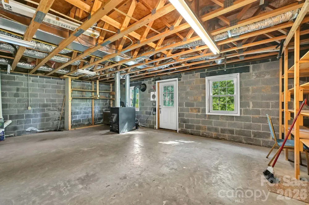 553 Morgan Branch Road Marshall, NC 28753