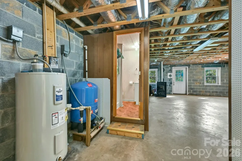 553 Morgan Branch Road Marshall, NC 28753