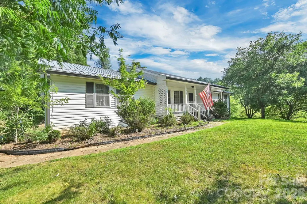 553 Morgan Branch Road Marshall, NC 28753