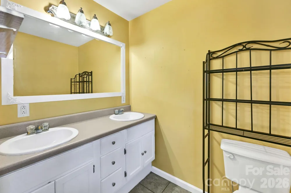 553 Morgan Branch Road Marshall, NC 28753