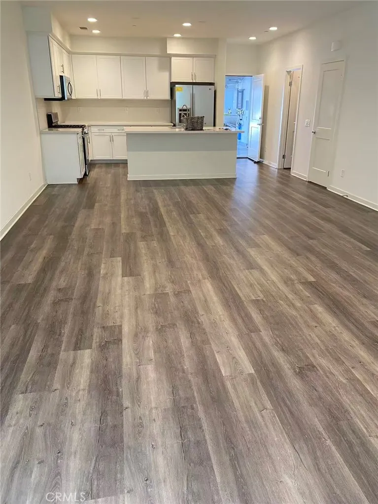 122 Red Brick #2 Simi Valley, CA 93065